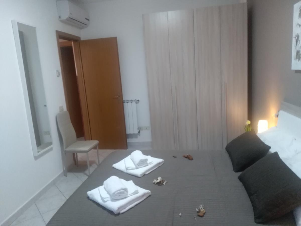 Perla Del Mare Affittacamere Кампофеличе-ди-Роччелла Экстерьер фото