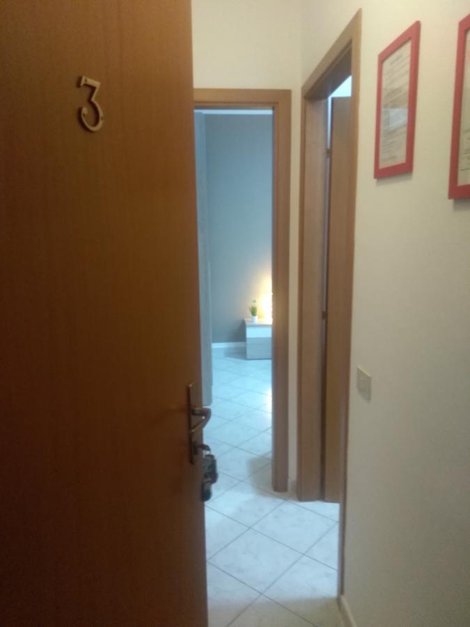 Perla Del Mare Affittacamere Кампофеличе-ди-Роччелла Экстерьер фото